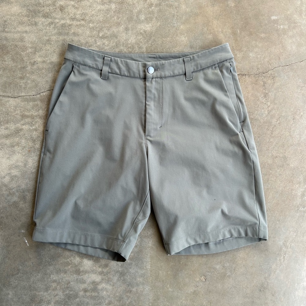 Lululemon olive green shorts